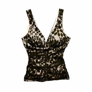 Elegant plunging neckline tank